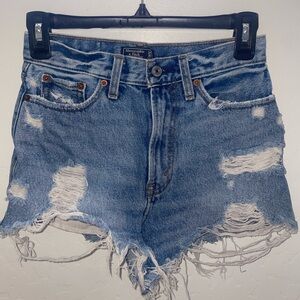 Abercrombie and Fitch, high-rise short